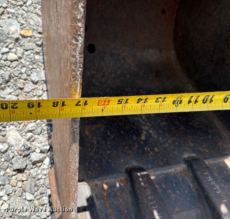 image for item NQ9612 2012 Kubota U35S2 mini excavator