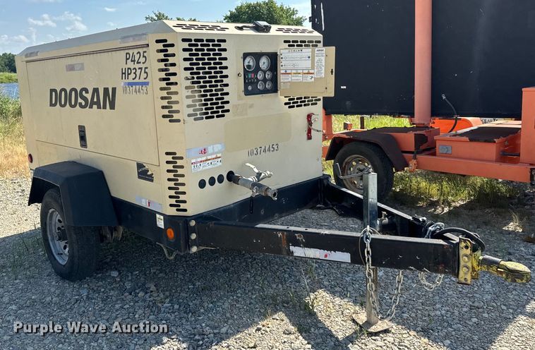 image for item NQ9614 2015 Doosan P425 air compressor