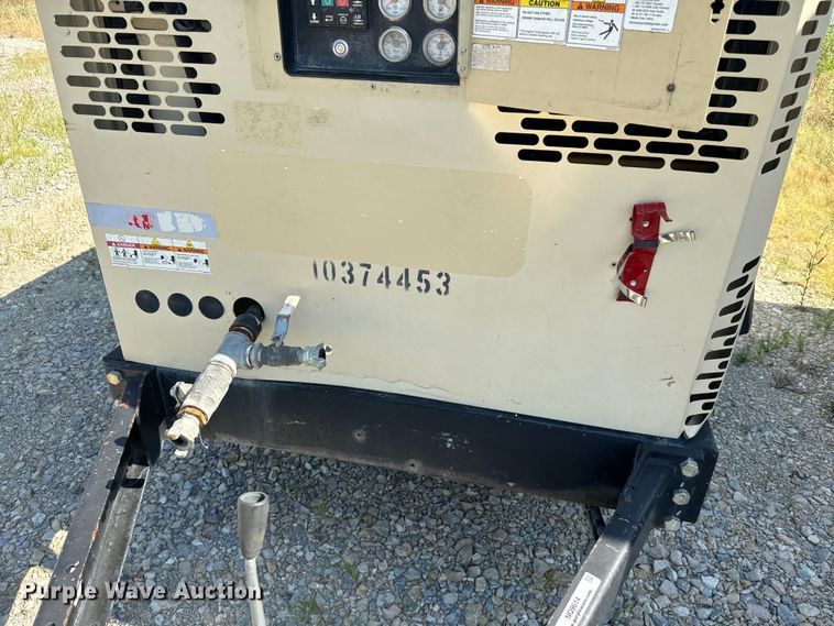 image for item NQ9614 2015 Doosan P425 air compressor