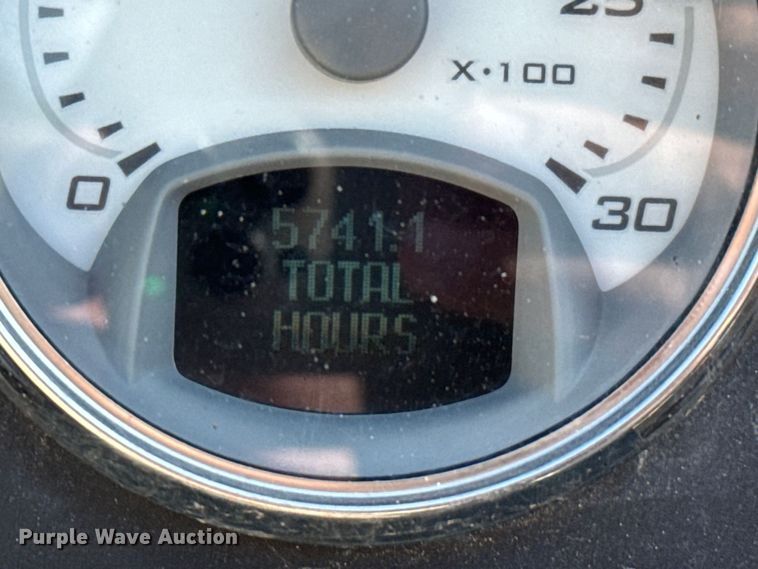 image for item NQ9614 2015 Doosan P425 air compressor