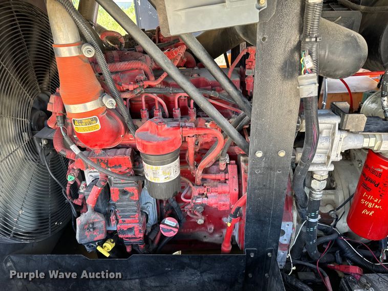 image for item NQ9614 2015 Doosan P425 air compressor