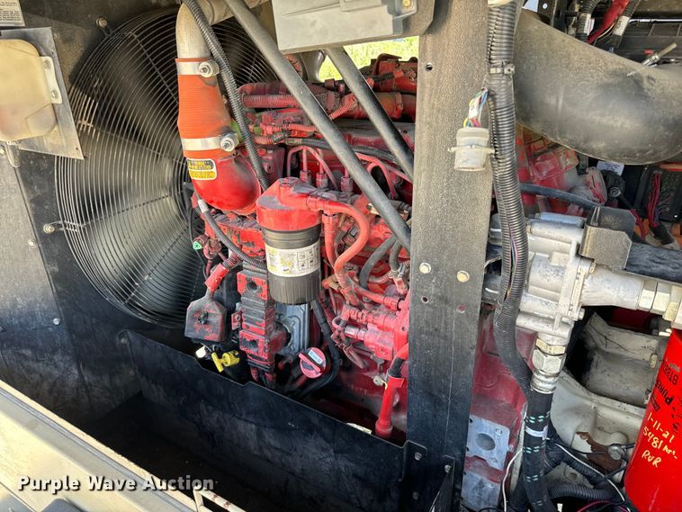 image for item NQ9614 2015 Doosan P425 air compressor