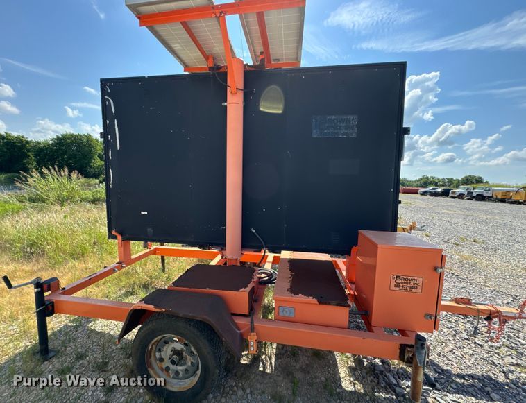 image for item NQ9615 2013 K&K Systems message board trailer