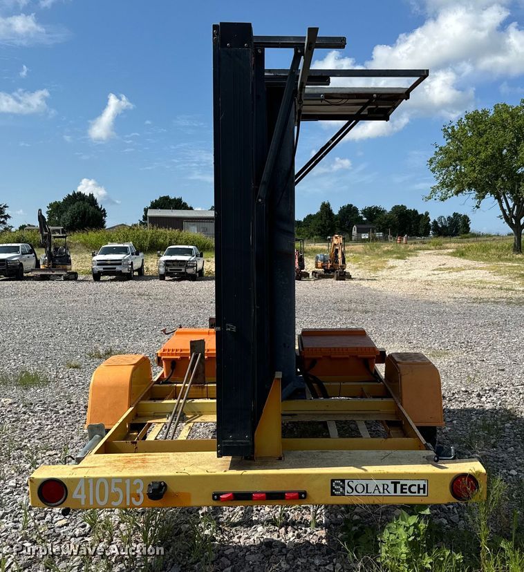 image for item NQ9616 2010 SolarTech Silent Messenger  message board trailer