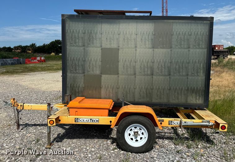 image for item NQ9616 2010 SolarTech Silent Messenger  message board trailer