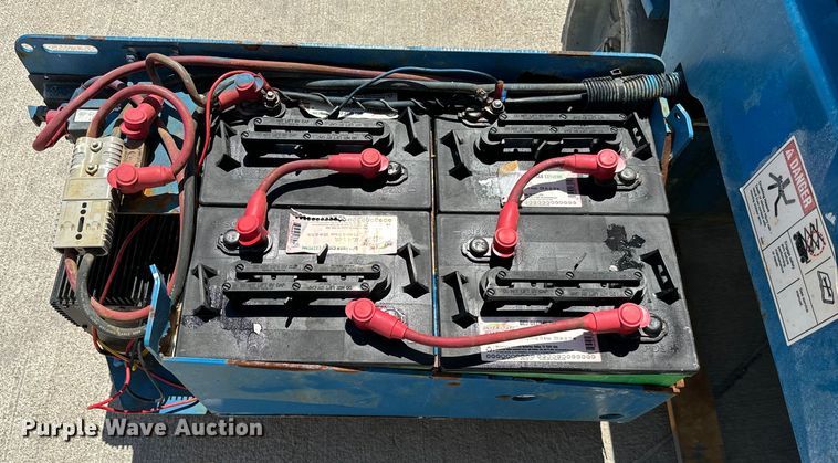 image for item NQ9617 2015 Genie GS-1930 scissor lift