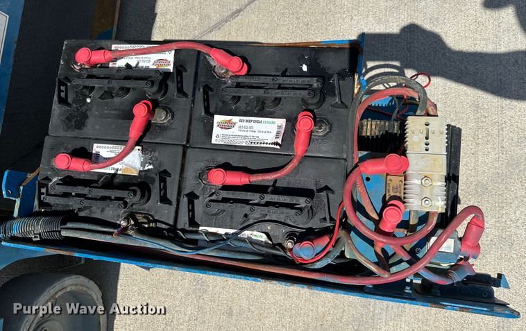 image for item NQ9617 2015 Genie GS-1930 scissor lift