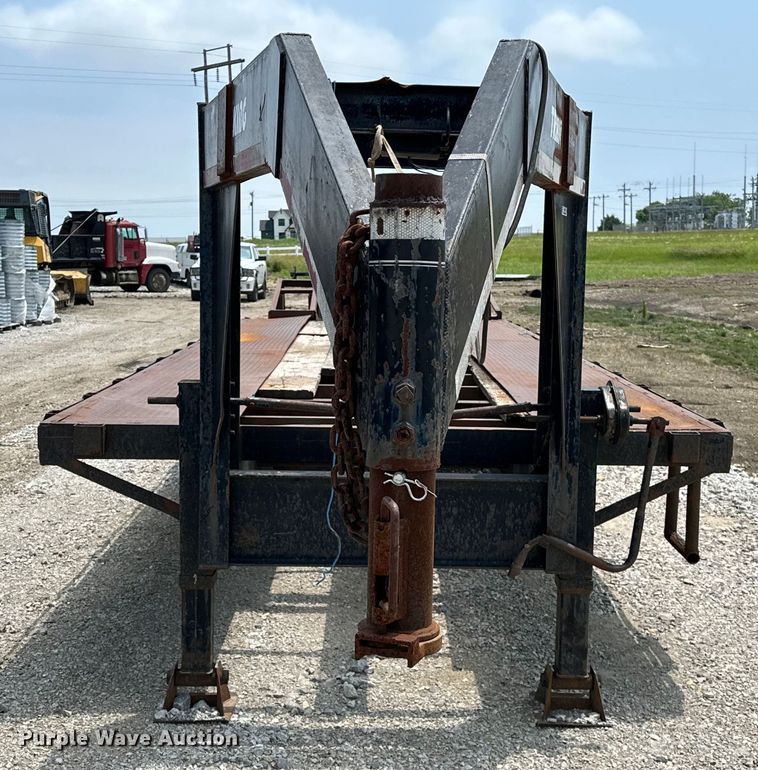 image for item NR9953 1990 Trail King  equipment trailer
