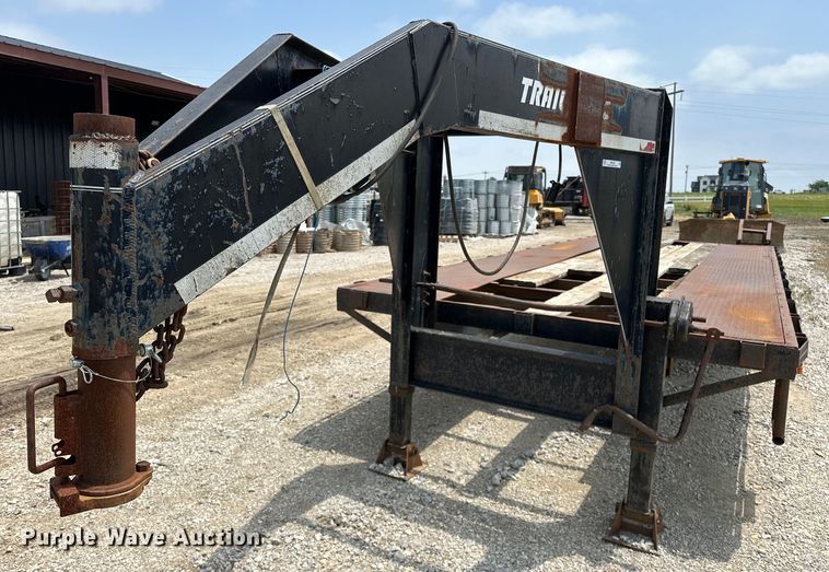 image for item NR9953 1990 Trail King  equipment trailer