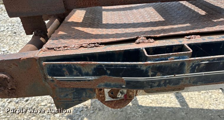 image for item NR9953 1990 Trail King  equipment trailer