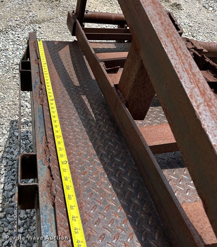 image for item NR9953 1990 Trail King  equipment trailer