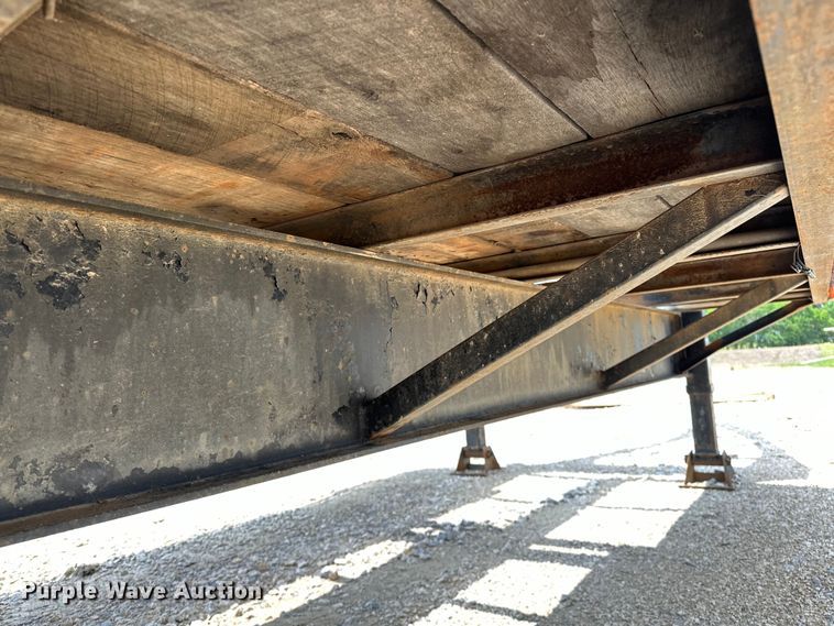 image for item NR9953 1990 Trail King  equipment trailer