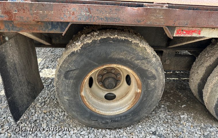 image for item NR9953 1990 Trail King  equipment trailer