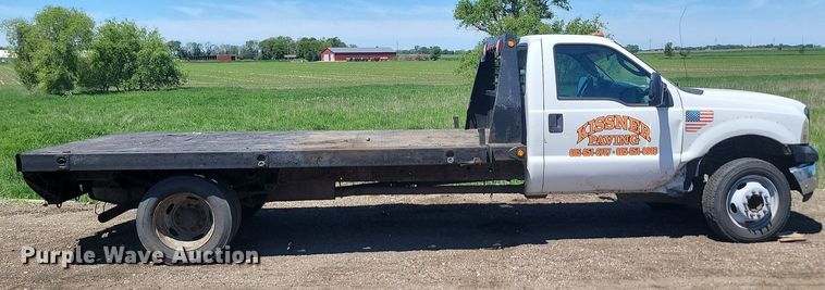 image for item NZ9923 2007 Ford  F450 Super Duty flatbed truck