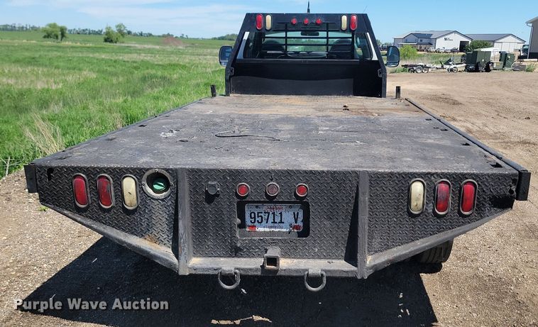 image for item NZ9923 2007 Ford  F450 Super Duty flatbed truck
