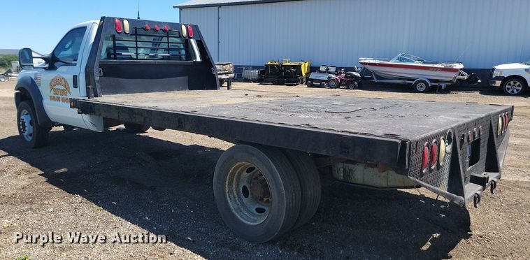 image for item NZ9923 2007 Ford  F450 Super Duty flatbed truck