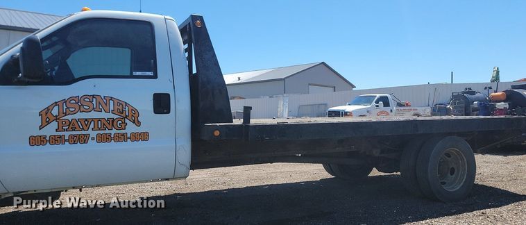 image for item NZ9923 2007 Ford  F450 Super Duty flatbed truck