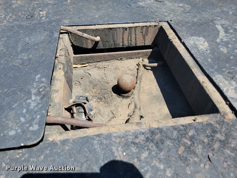 image for item NZ9923 2007 Ford  F450 Super Duty flatbed truck