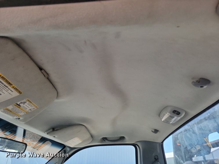 image for item NZ9923 2007 Ford  F450 Super Duty flatbed truck