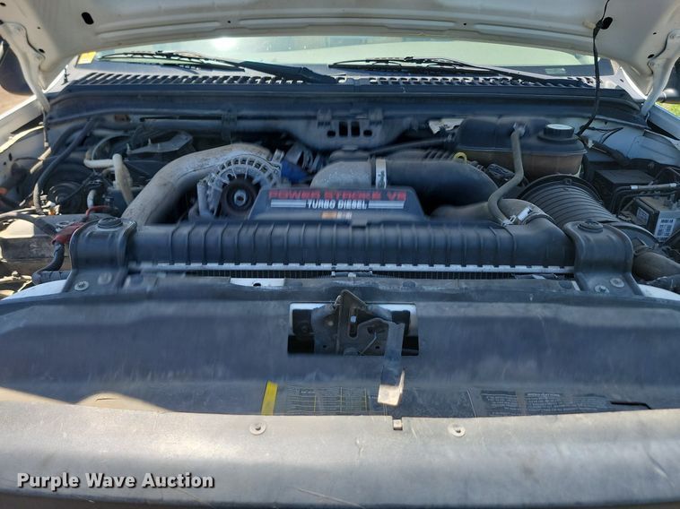 image for item NZ9923 2007 Ford  F450 Super Duty flatbed truck