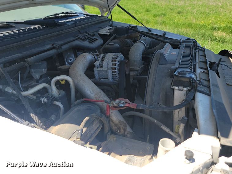 image for item NZ9923 2007 Ford  F450 Super Duty flatbed truck