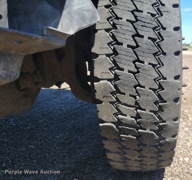 image for item NZ9923 2007 Ford  F450 Super Duty flatbed truck