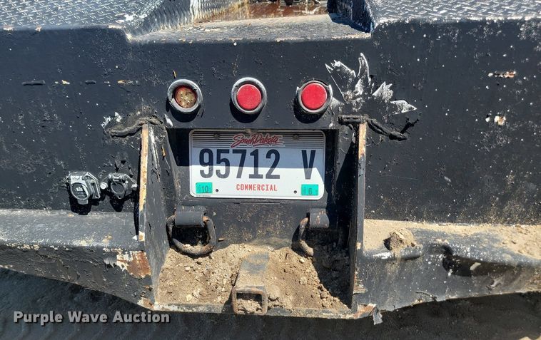 image for item NZ9925 2001 Ford  F450 Super Duty flatbed truck