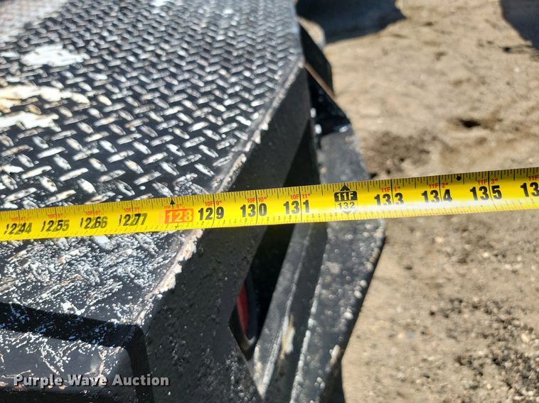 image for item NZ9925 2001 Ford  F450 Super Duty flatbed truck