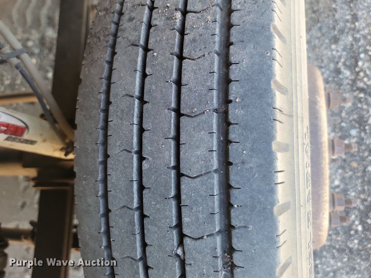 image for item NZ9925 2001 Ford  F450 Super Duty flatbed truck