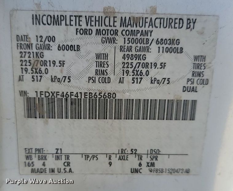 image for item NZ9925 2001 Ford  F450 Super Duty flatbed truck