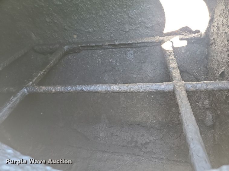 image for item NZ9929 Asphalt tank