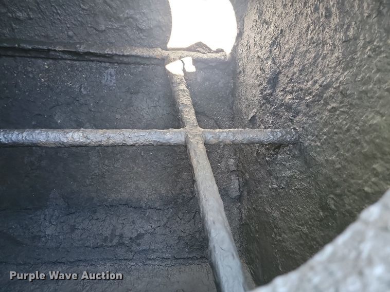 image for item NZ9929 Asphalt tank