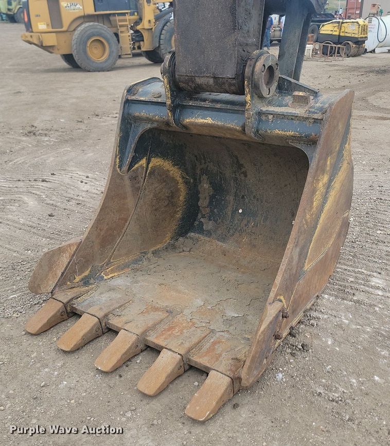 image for item OD9523 2016 John Deere 300G LC excavator