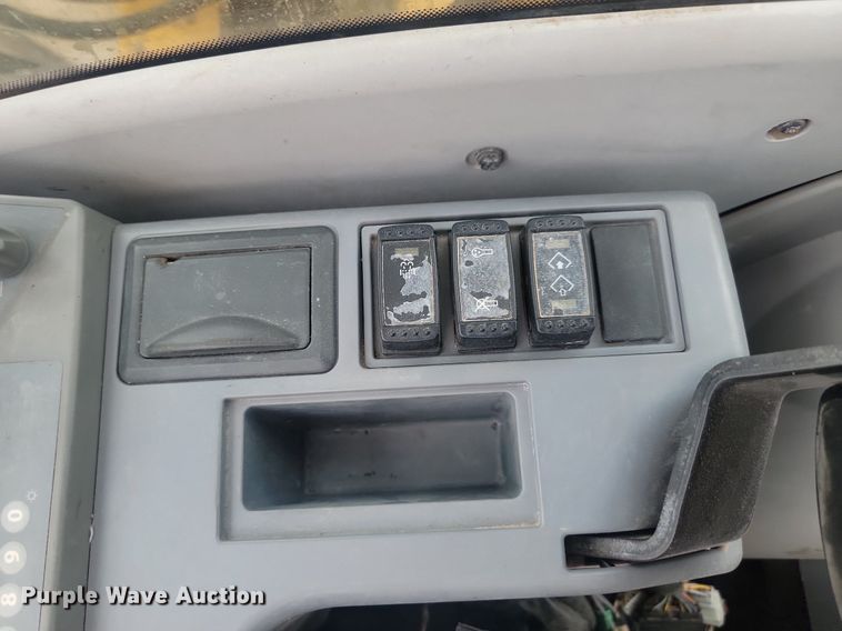 image for item OD9523 2016 John Deere 300G LC excavator