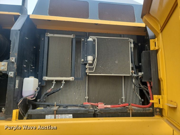 image for item OD9523 2016 John Deere 300G LC excavator