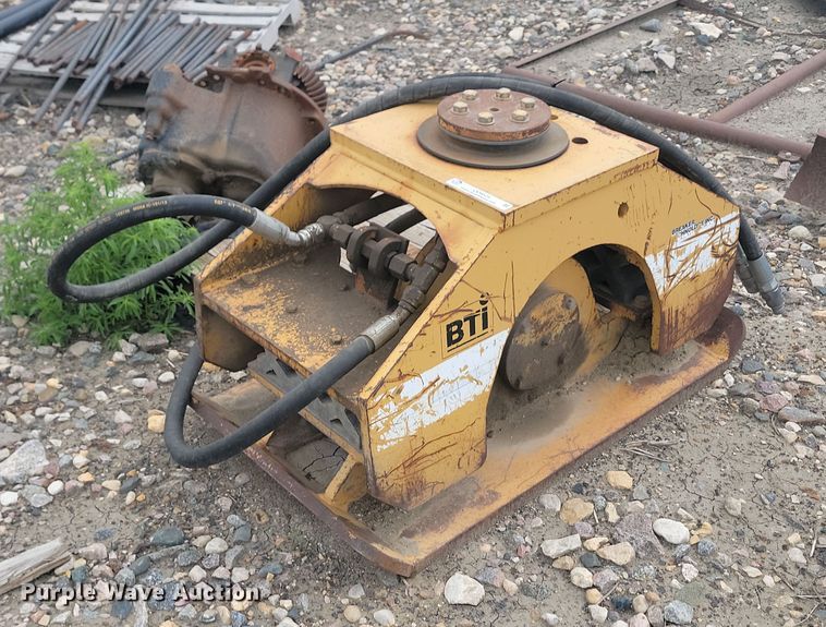 image for item OD9525 BTi TC-150S plate compactor