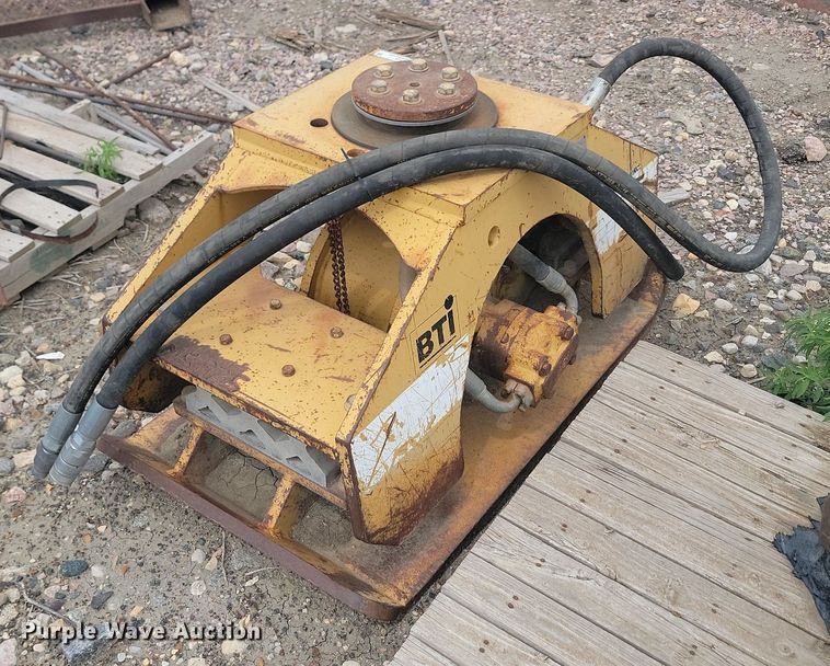 image for item OD9525 BTi TC-150S plate compactor