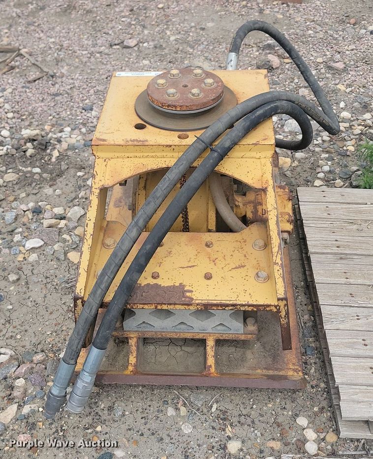 image for item OD9525 BTi TC-150S plate compactor