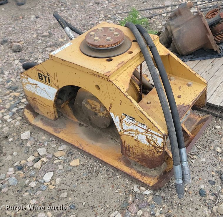 image for item OD9525 BTi TC-150S plate compactor