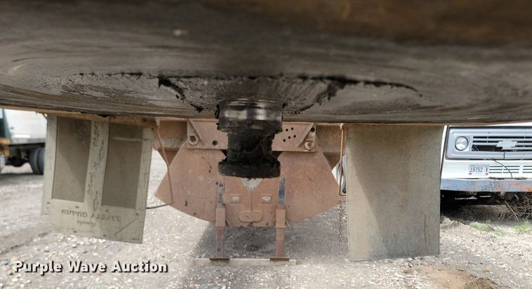 image for item OD9526 1986 Midland  MG40C bottom dump trailer