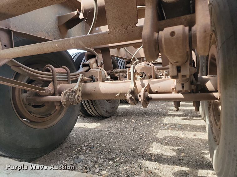 image for item OD9526 1986 Midland  MG40C bottom dump trailer