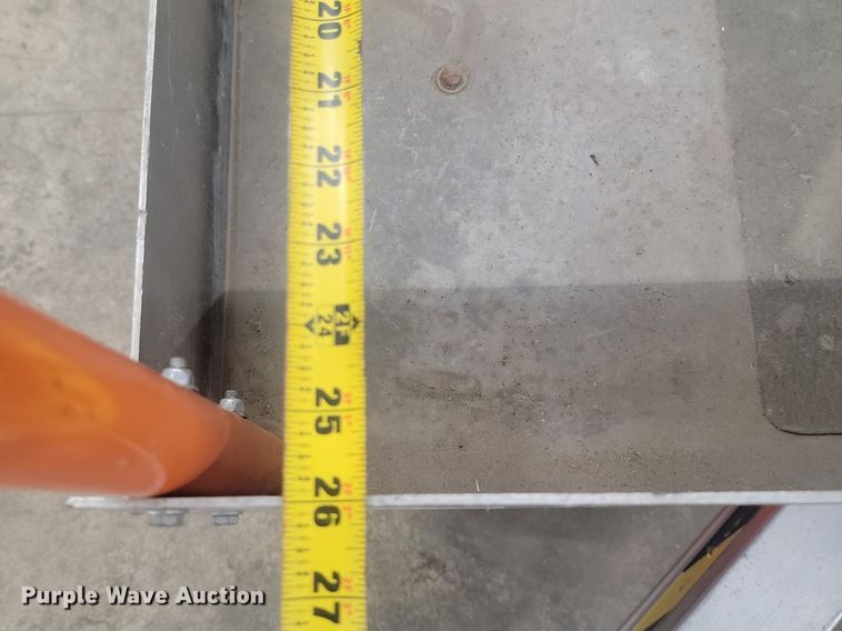 image for item OD9563 2017 Snorkel UL25DC vertical lift