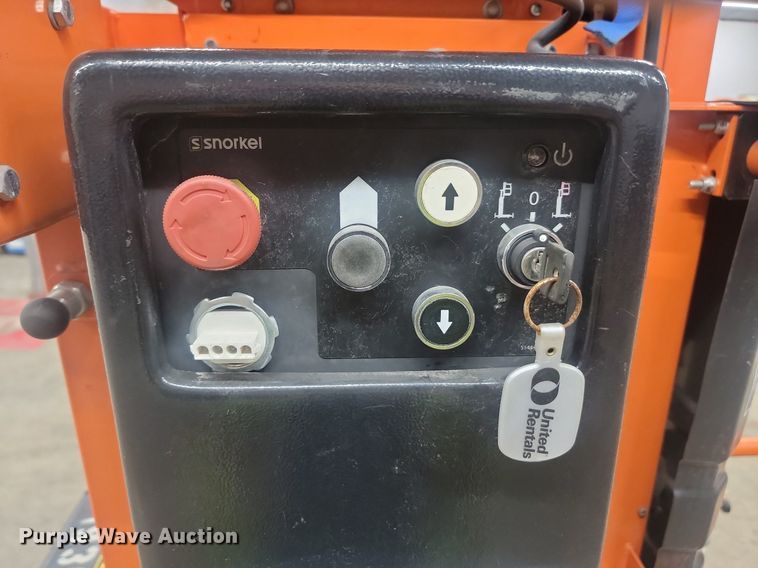 image for item OD9563 2017 Snorkel UL25DC vertical lift