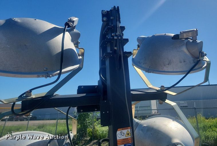 image for item OD9564 Generac Magnum Pro MLT6SM light plant