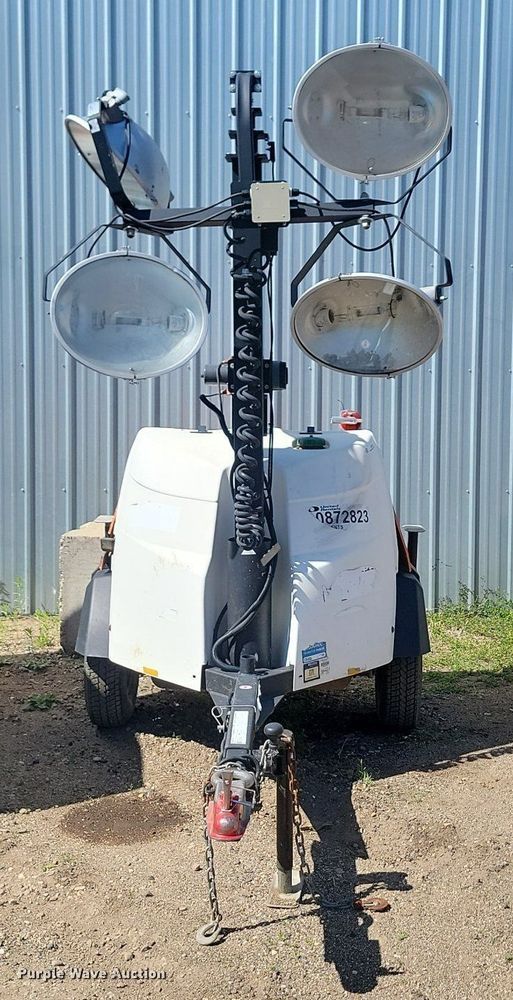 image for item OD9566 Generac Magnum Pro MLT6SM light plant