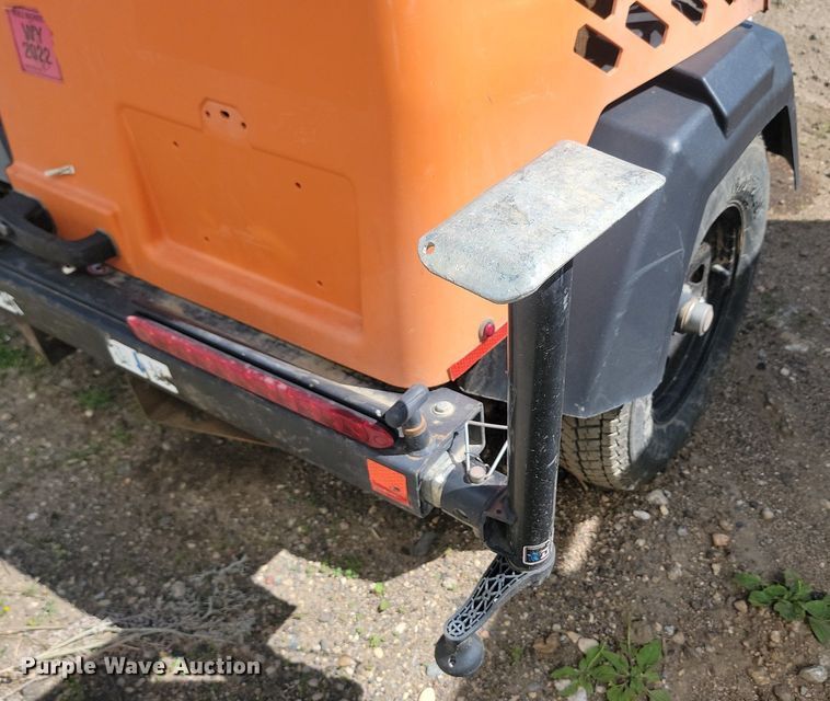 image for item OD9566 Generac Magnum Pro MLT6SM light plant