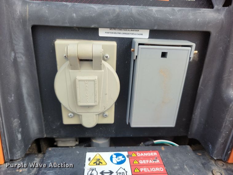 image for item OD9566 Generac Magnum Pro MLT6SM light plant