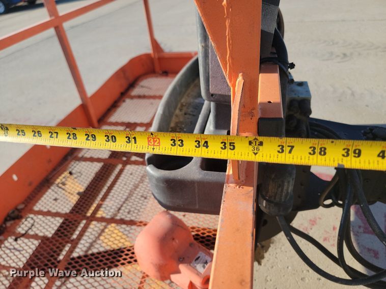 image for item OD9568 2014 JLG 600S boom lift