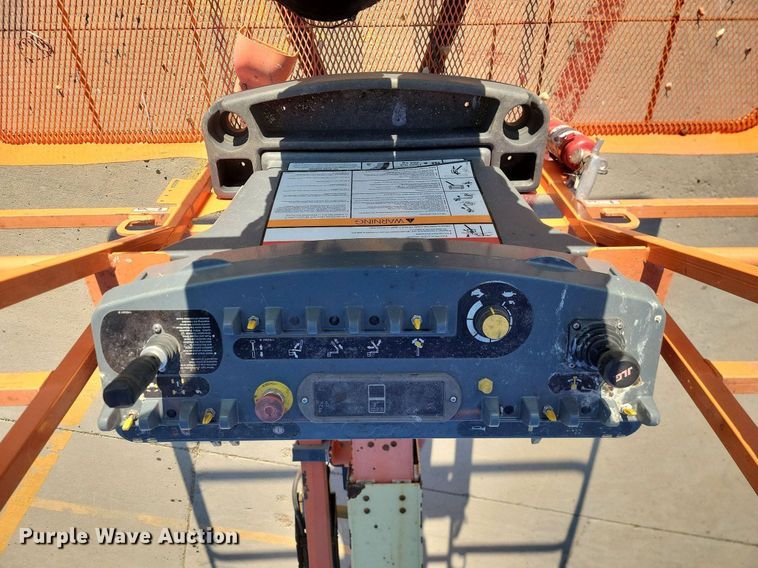 image for item OD9568 2014 JLG 600S boom lift