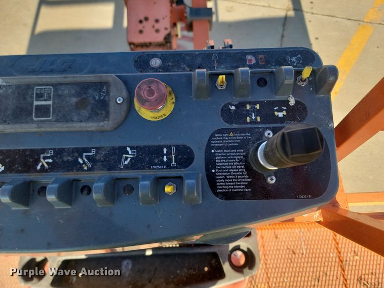 image for item OD9568 2014 JLG 600S boom lift